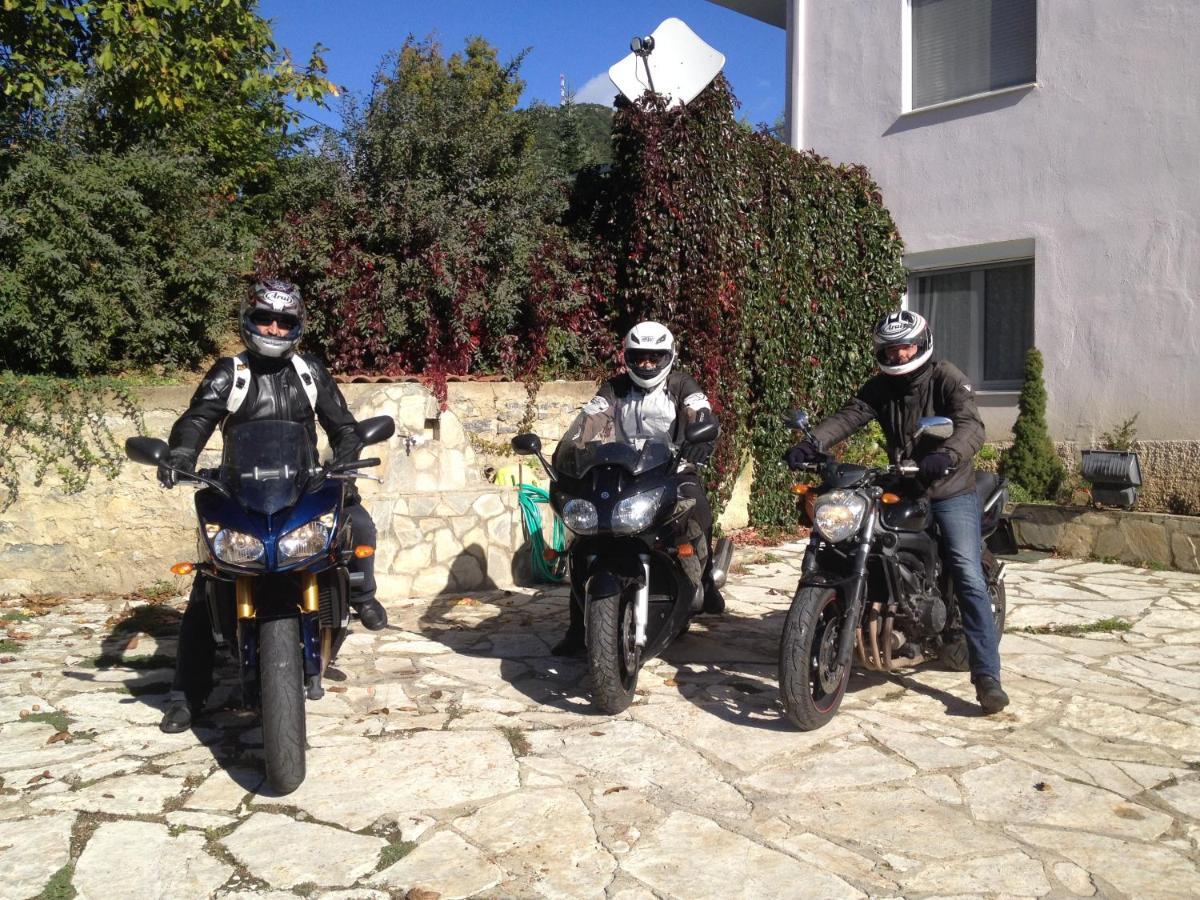 Guesthouse Vissinokipos - Biker Friendly - Motorradhotel Kastoria Exterior photo